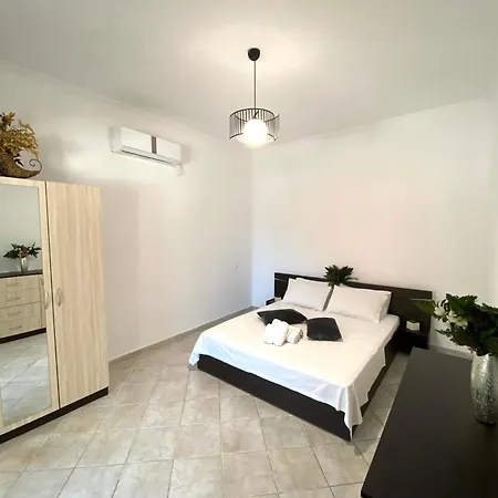 1-bedroom By The